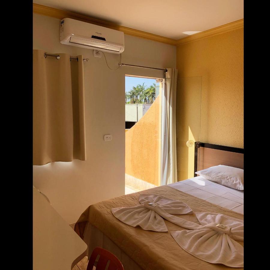Flip Palace Hotel Buriti Alegre Luaran gambar