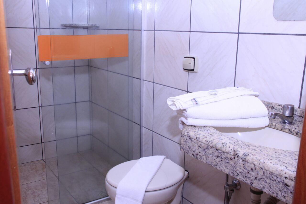 Flip Palace Hotel Buriti Alegre Luaran gambar